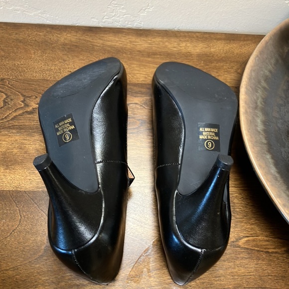 NWOT City Classified Mary Jane strap heeled shoes - Picture 6 of 11